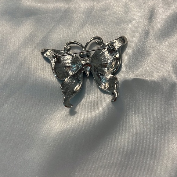 Avalaya Sky Blue Enamel Crystal butterfly brooch - Picture 4 of 11